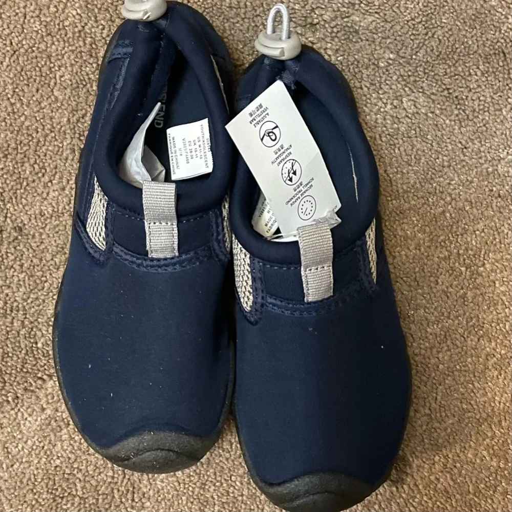 NWT Kids Lands End Aqua Shoe dark navy blue & gray size 11/12